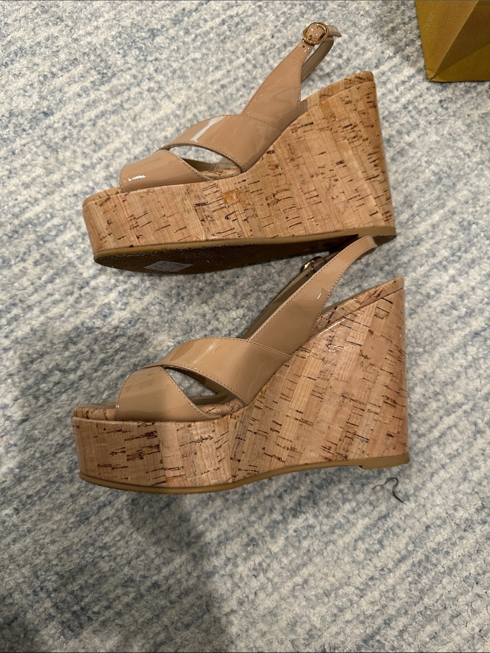 Stuart Weitzman Nude Patent Cork Slingback Wedges - Picture 3 of 4